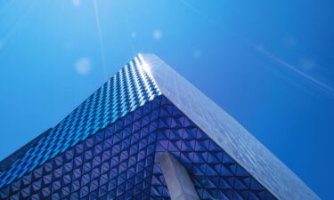 Fabricar con Business Central o con Finance & Operations: la comparación que conviene hacer antes de equivocarte